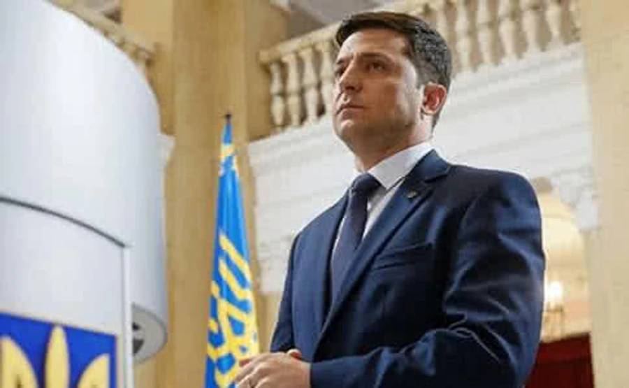 Сім’ям лікарів, які помруть від COVID-19, держава виплатить гроші – Зеленський