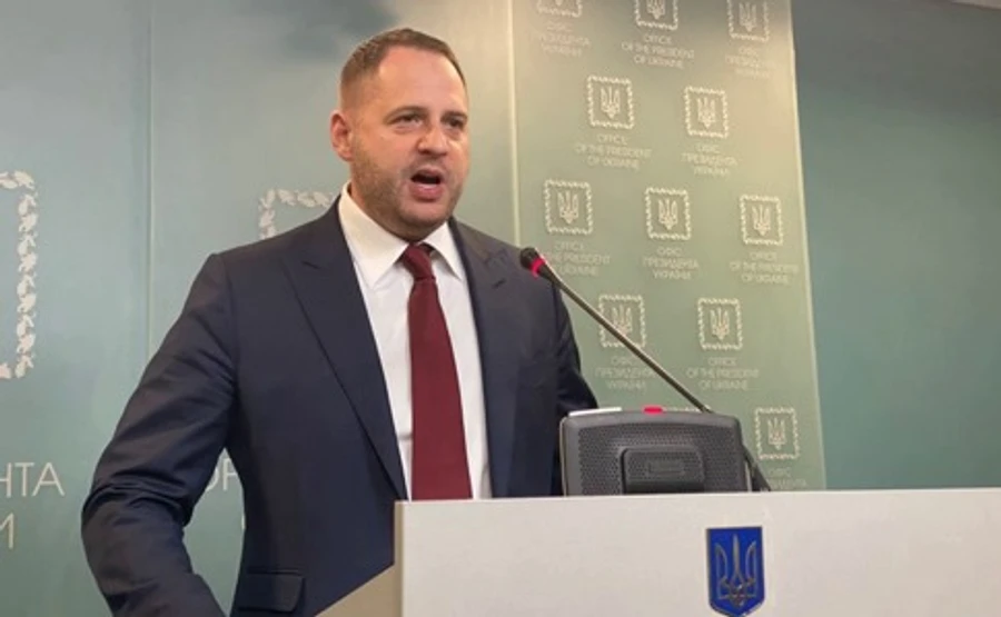 Новини 12 лютого: Порошенко про Єрмака, Єрмак про воду в Крим