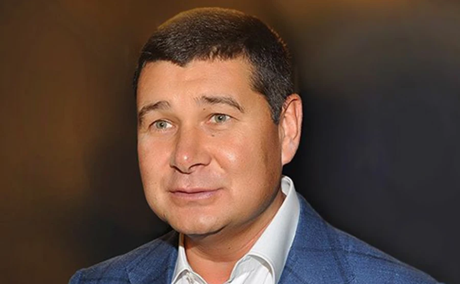 Журналисты опубликовали весь архив переписки Онищенко с окружением Порошенко