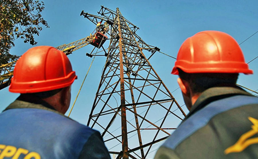 ФДМУ: За усі обленерго планують отримати $300 млн