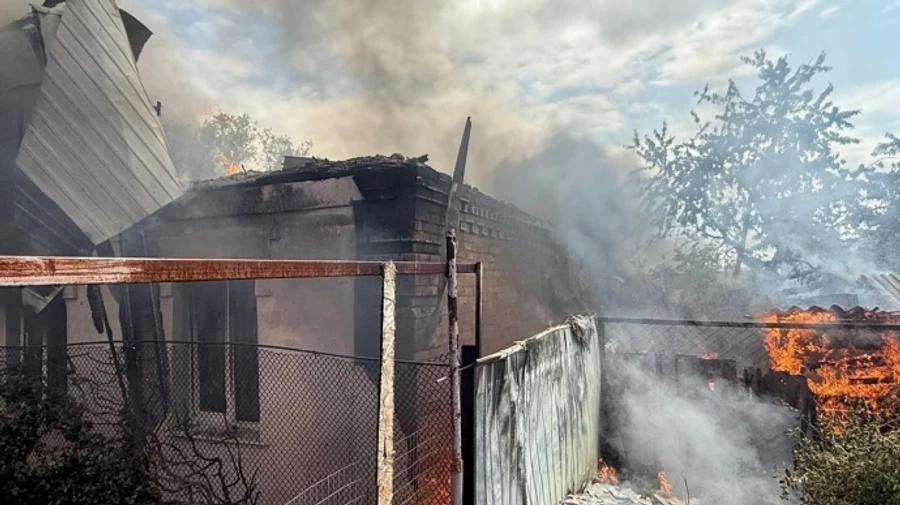 В Днепропетровской области из-под завалов достали тело женщины, погибшей от авиаудара