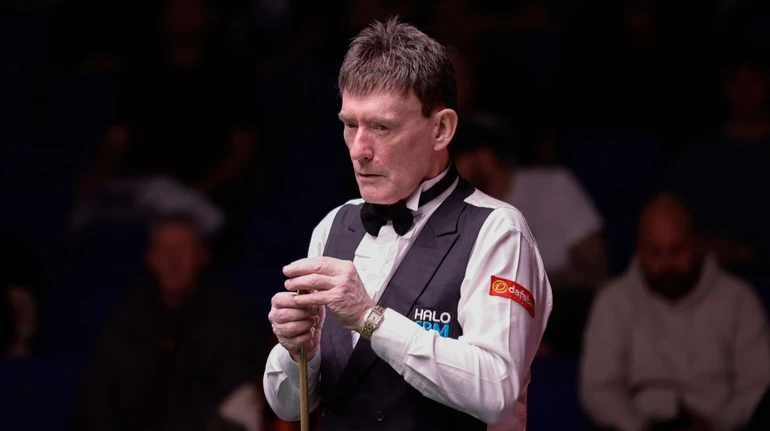 Складні сесії для Ларкова та Казакова, Вайт вибув: результати кваліфікації чемпіонату світу зі снукеру