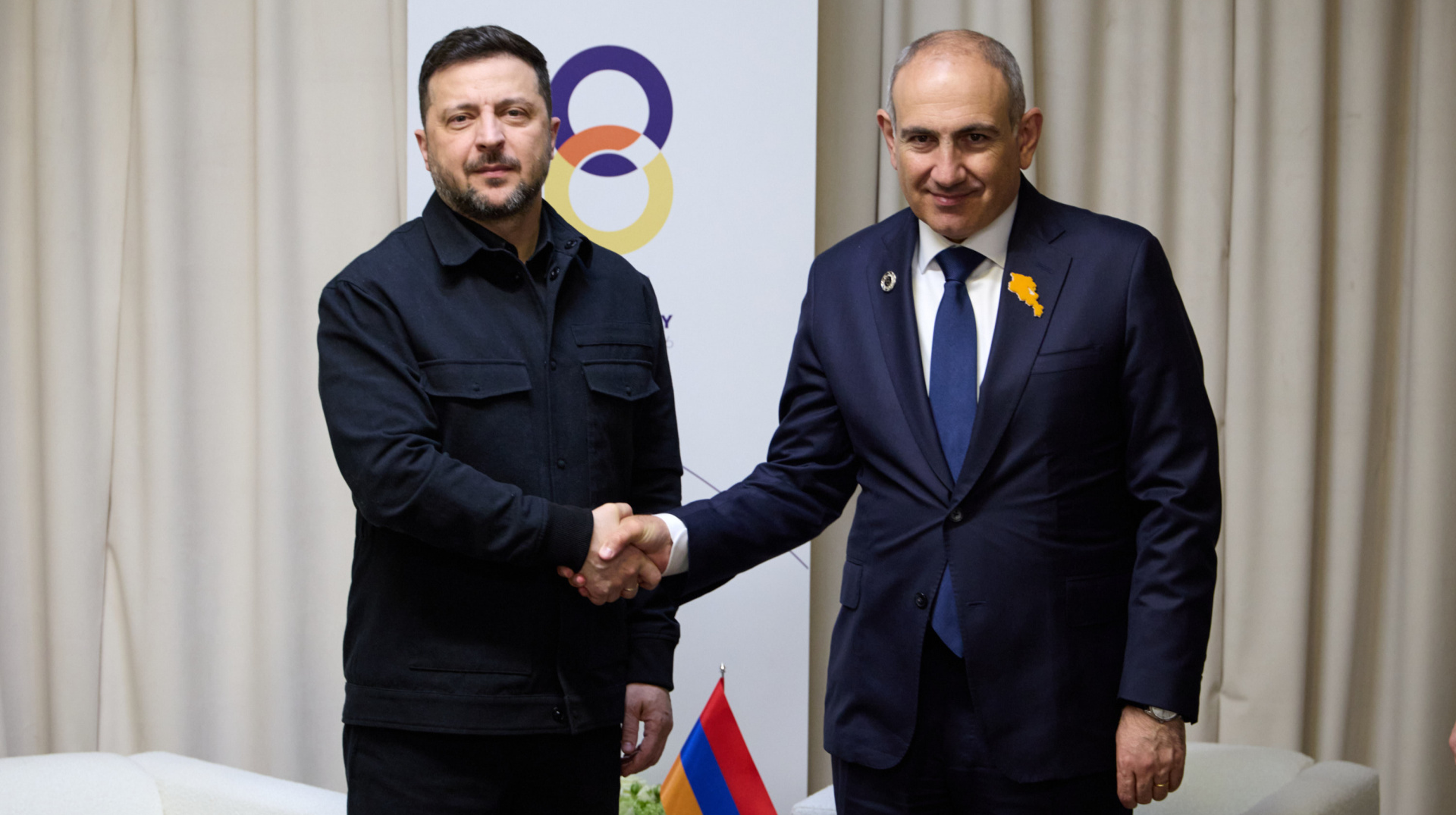 Зеленський розповів про "хорошу" зустріч з прем’єром Вірменії