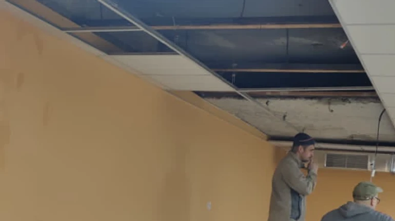 Авария в укрытии Киева: школа фигурирует в производстве, прокуроры и следователи проводят осмотр