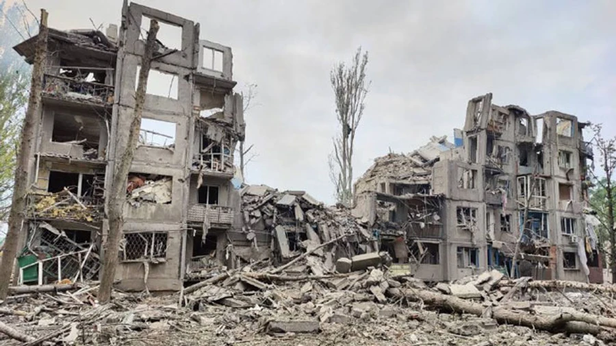 Russians attacked apartment building in Avdiivka with missile: people under rubble