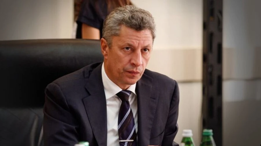 Шмыгаль не нашел оснований, чтобы забрать у Бойко звание Героя Украины