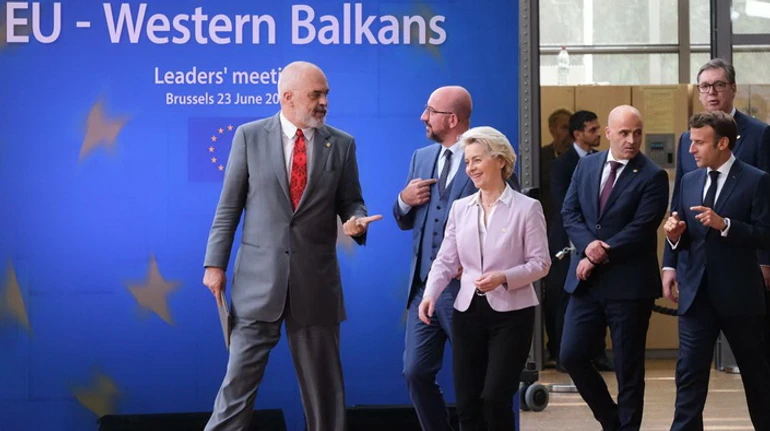 Заблокированный путь в ЕС: почему не удалось сдвинуть интеграцию Западных Балкан и как это повлияет на Украину