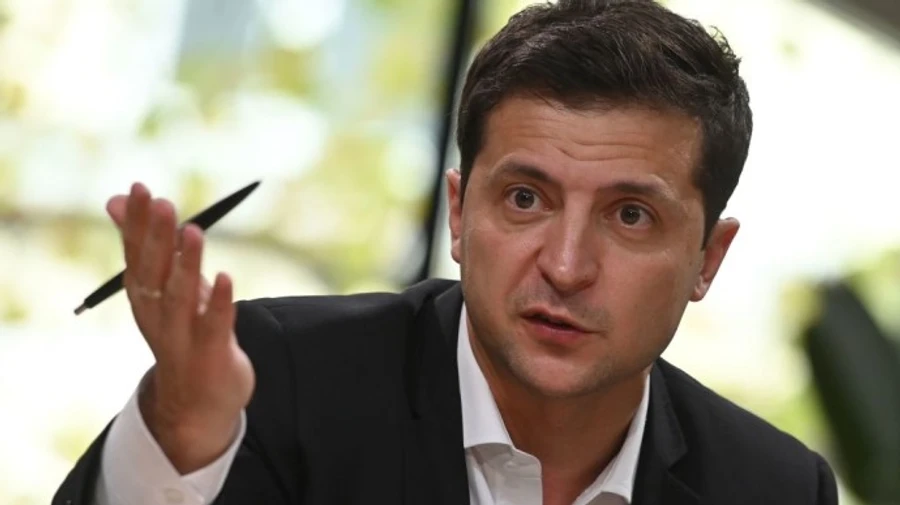 На Франківщині оштрафували вірменина, який прикрасив Зеленського свастикою