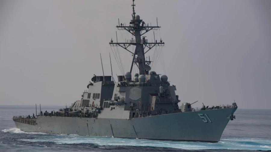 Ракетный эсминец США вошел в Черное море