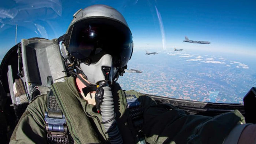 Стратегические бомбардировщики США пролетели над всеми странами НАТО