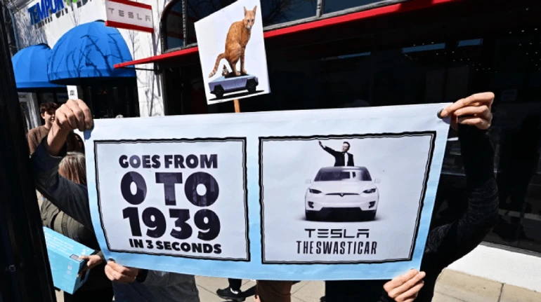 С таким владельцем и врагов не надо: как Илон Маск уничтожает бизнес Tesla