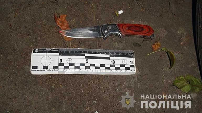 Замах на волонтера у Києві: підозрюваного арештували на 60 днів