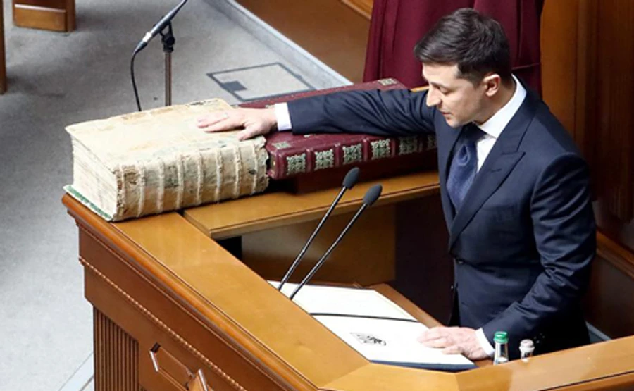 Перенос КС в Харьков отделит его от олигархов и криминалитетов – представитель Зеленского