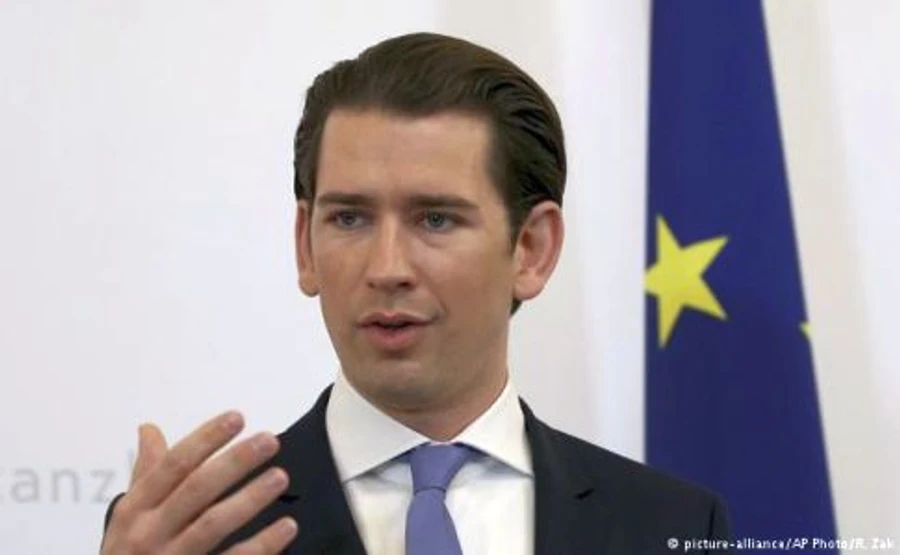 Канцлер Австрии: У Киева тоже есть обязательства в конфликте на Донбассе