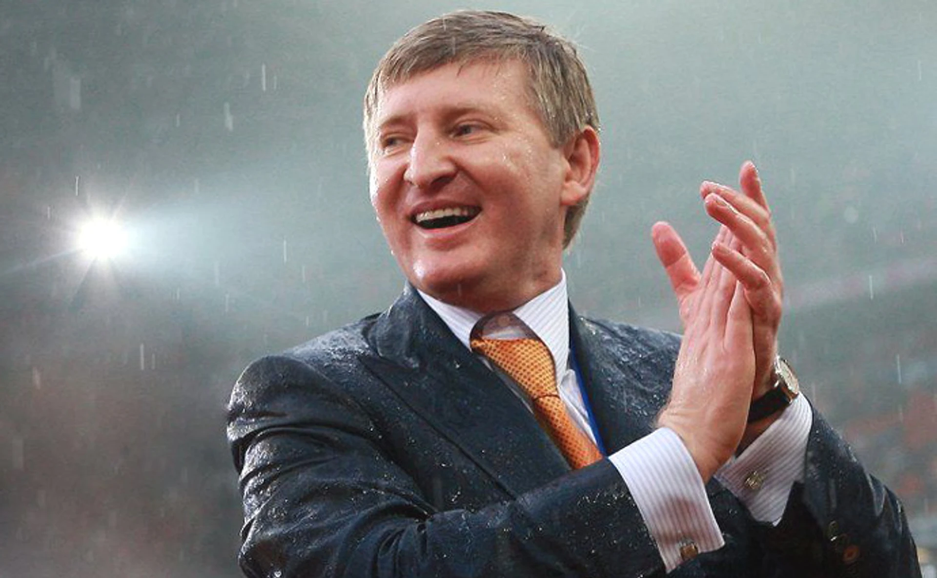 В энергетическом пассиве. Как Порошенко согласился с приватизацией времен Януковича