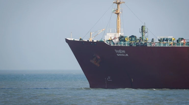 Иран просит Индию освободить три задержанных танкера