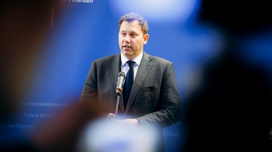 German vice-chancellor denies change in restrictions on long-range strikes for Ukraine