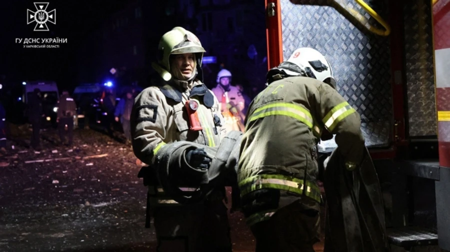 Firefighters deal with aftermath of evening Russian strikes on Kharkiv – photo