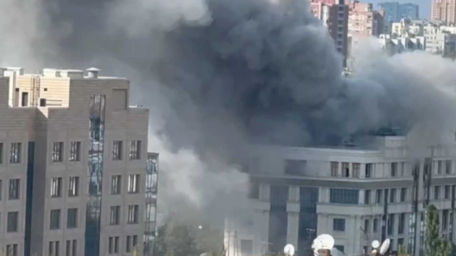 Explosions ring out near local leader's administration in occupied Donetsk