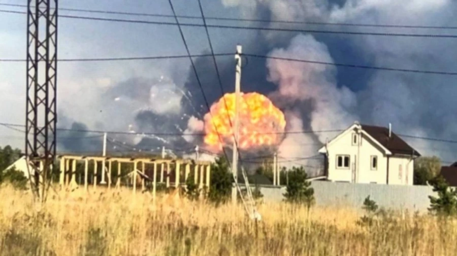Enormous explosions rock arsenal of Russia's Main Missile and Artillery Directorate – photo, videos