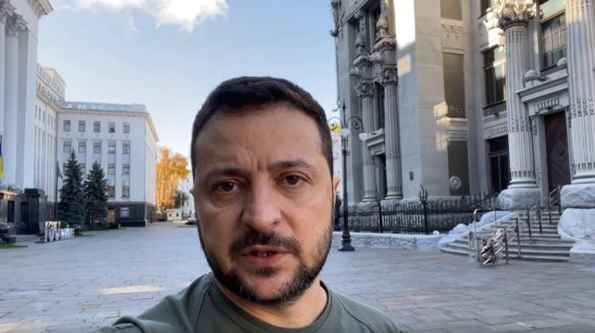 Зеленский обратился к украинцам из Киева под бомбами | Украинская правда
