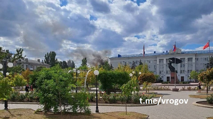 У центрі окупованого Бердянська підірвали машину колаборанта