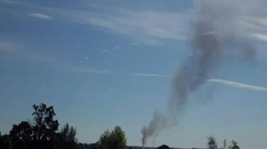 У Бєлгородській області Росії впав військовий літак, льотчик катапультувався