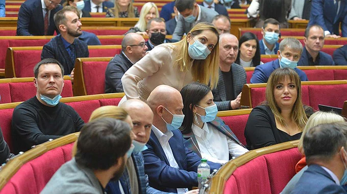 Зеленський ініціює позачергове засідання Ради у вівторок