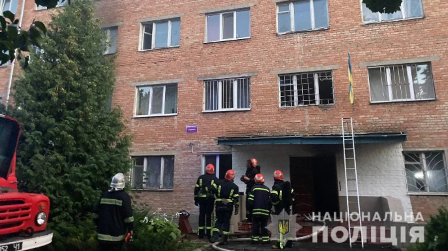 Шестеро студентів постраждали під час пожежі у гуртожитку Умані