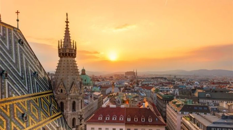 Австрія та Нідерланди відкрилися для туристів з України, щеплених від коронавірусу