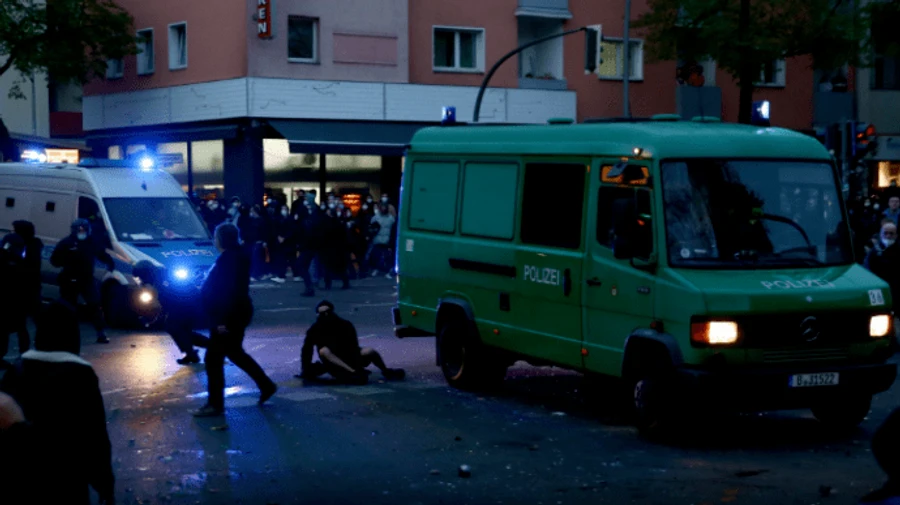 На демонстрациях в Берлине задержали больше 350 человек