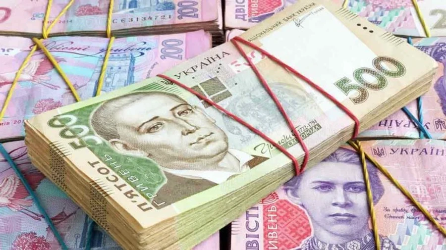 Бізнесмен за 2 млн хабарів хотів постачати неліквід національним збірним – СБУ