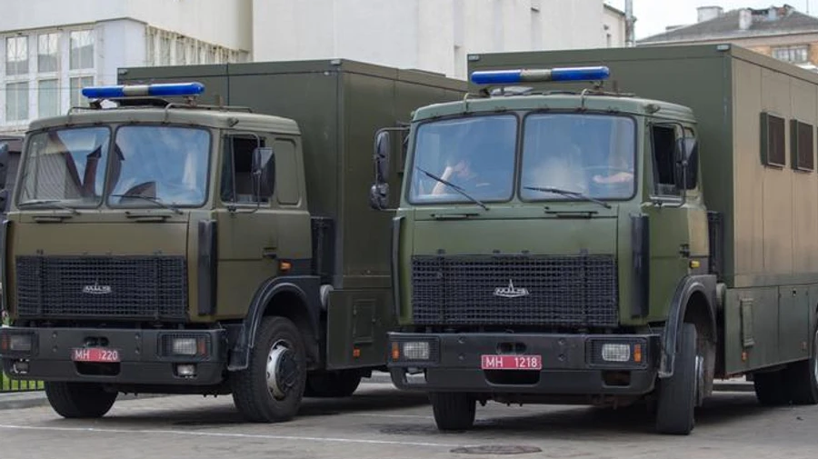 Знущання омонівців над білорусами зняли на відео
