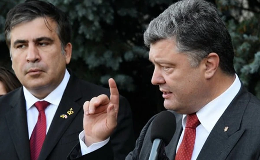 В АП кажуть, що хотіли звільнити Саакашвілі ще влітку