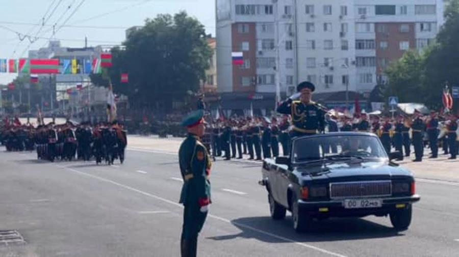 В непризнанном Приднестровье устроили военный парад к 35-летию республики