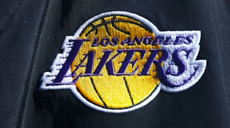 Шоутайм, ВІЛ Меджіка, ШаКобі та Леброн: як Lakers під сім'єю Басс виросли з 67,5 млн до 10 млрд доларів