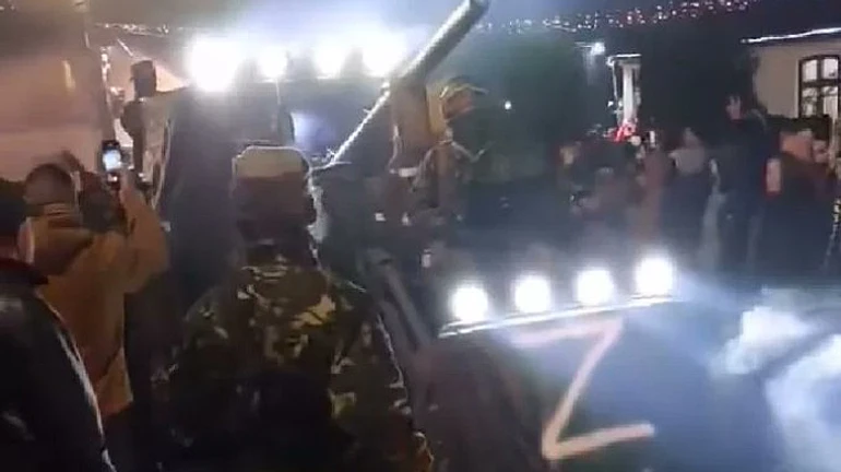 У Румунії скандал через новорічний парад: росіяни і авто з літерою Z