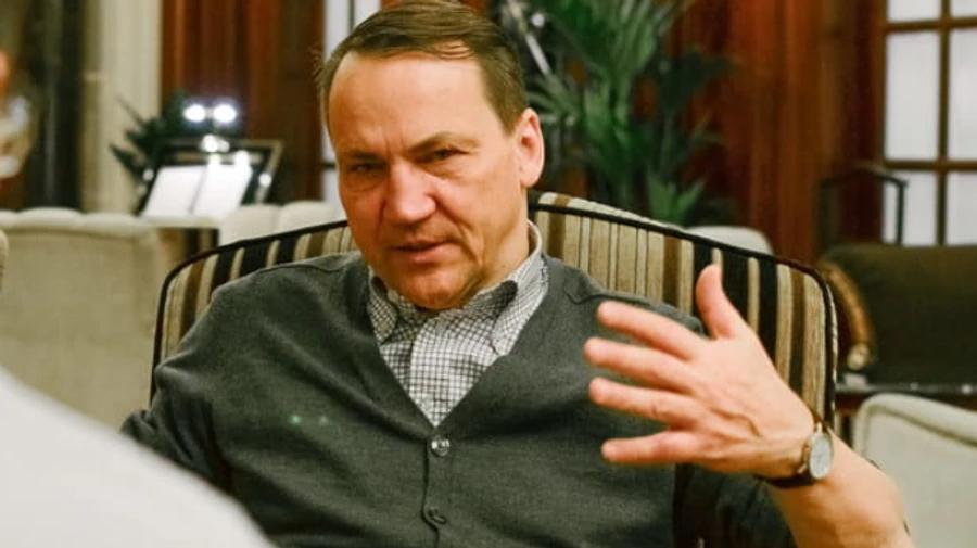 По данным разведки, российские войска не готовы к атаке – эксглава МИД Польши