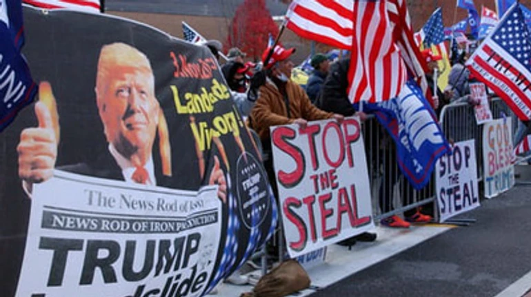 Ціна впертості Трампа: які проблеми загрожують США через невизнання перемоги Байдена