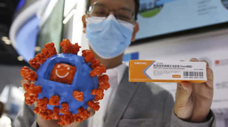 Гонка, в которой не спешат: когда мир получит надежную вакцину от коронавируса