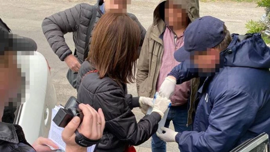 Налоговика-антикорупционера задержали на взятке