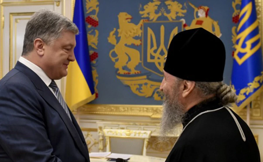 Порошенко поговорил с главой УПЦ МП