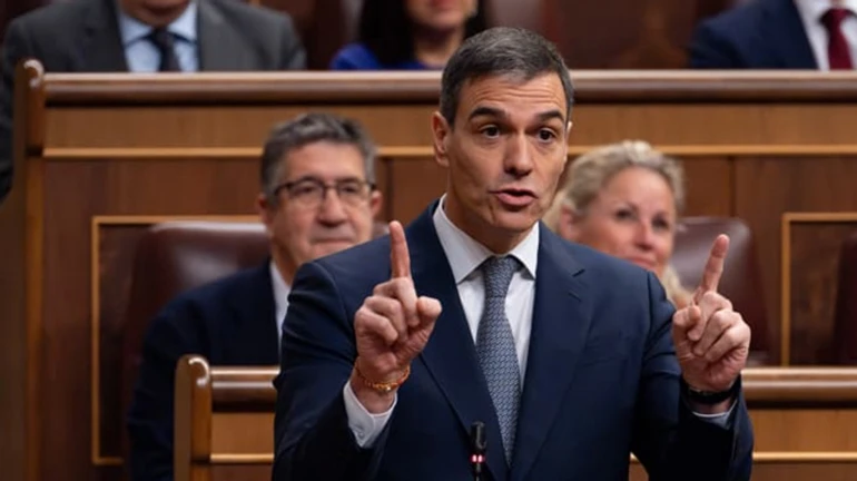 Spain announces new €1 billion military aid package for Ukraine