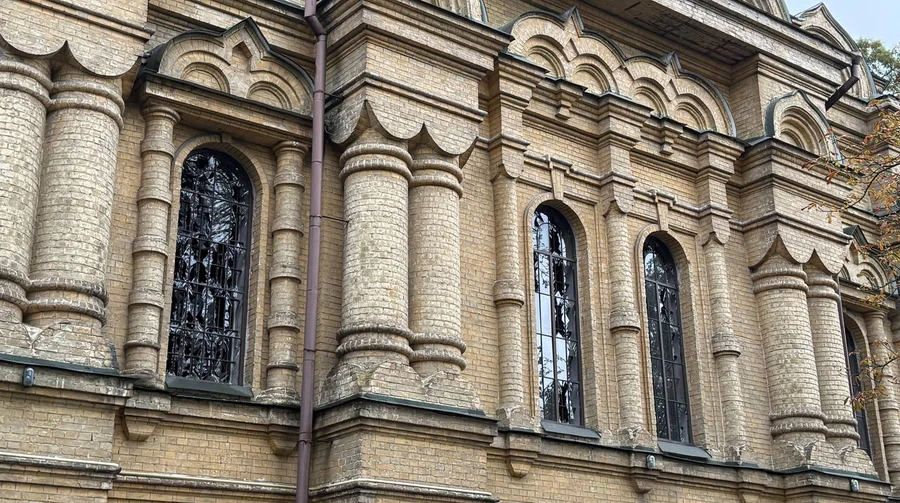 Russians damage 120-year-old church in Kyiv