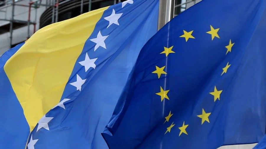 Росія назвала ворожим актом участь Боснії у саміті Кримської платформи