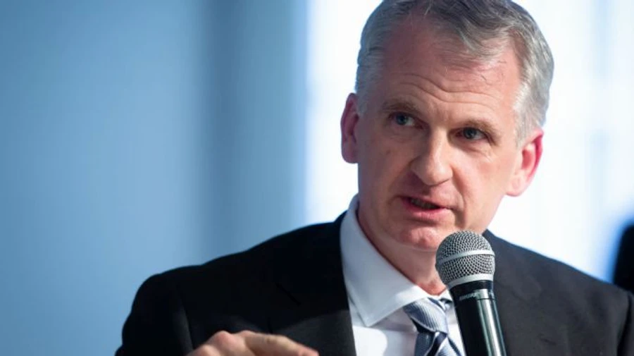 Timothy Snyder raises over US$1.2 million for Shahed Hunter