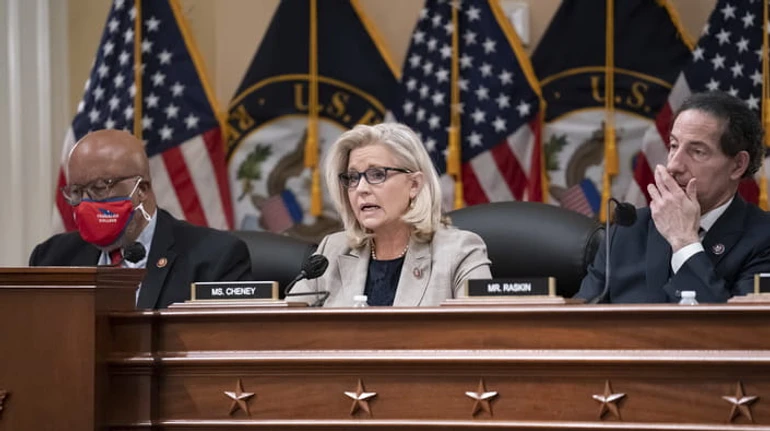 Нападение на Капитолий: что показало следствие и как защищается Дональд Трамп