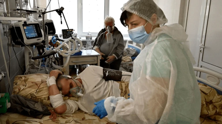 Головні новини суботи і ночі: смертність від COVID, ковідна амністія