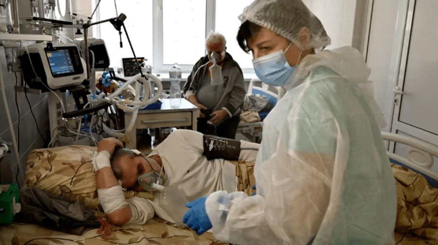 Главные новости субботы и ночи: смертность от COVID, ковидная амнистия