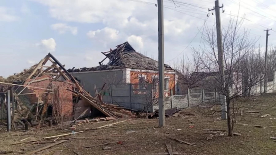 Russia destroys almost all infrastructure in Krasnopillia, Sumy Oblast, 150 people remain
